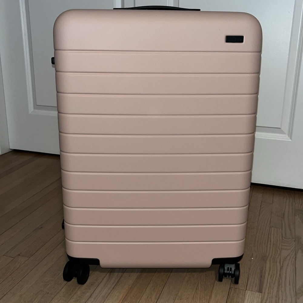 The Medium Away Suitcase Luggage in Clay Pink